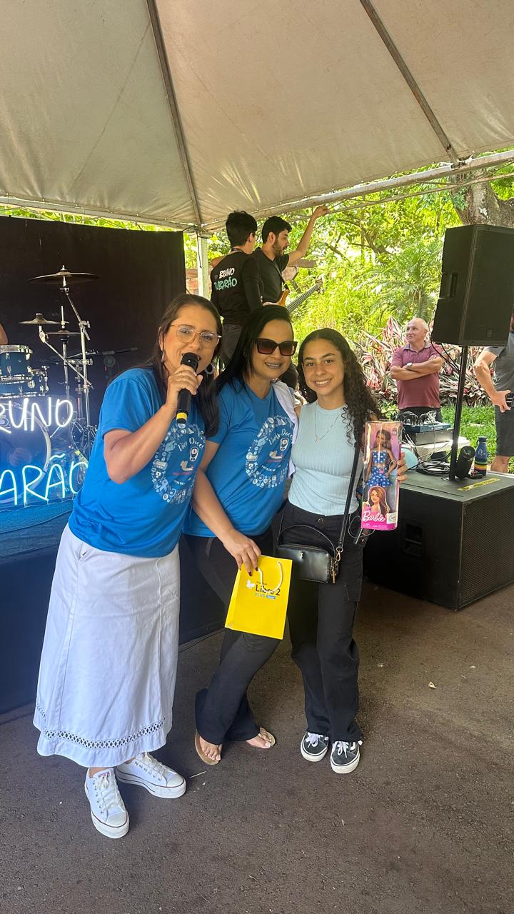 Entrega de Bonecas – Foto 8